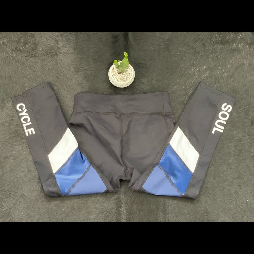 Blue & Black Color Block Soul Cycle Capri Tights / Leggings (NWT)